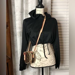 Boohoo Cropped drawstring hood Black Hoodie small